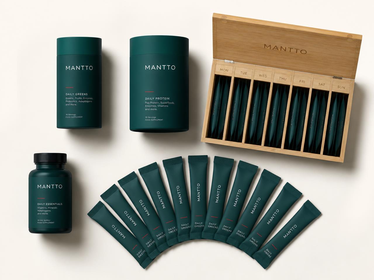 Kit mensal Mantto visto de cima: sachês, potes, frasco de cápsulas e organizador de bambu